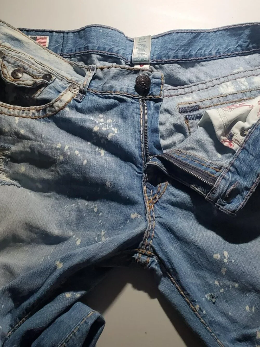 True Religion Ricky Super T  Made in USA distressed Sz 42